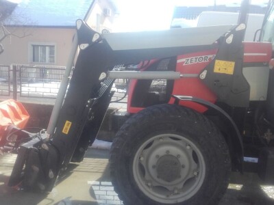 ZETOR PROXIMA 75 SA PREDNJIM, UTOVARIVAČEM
