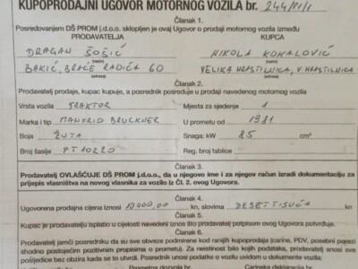 Zglobni šumski traktor