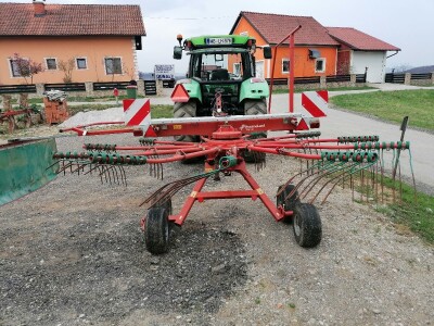 Zgrtač vlečeni Kverneland 9042 2012 godina (vicon, Deutz Fahr)