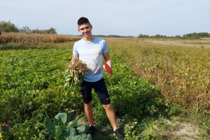 Filip Prša (17) uzgaja kikiriki, ljubičasti krumpir i crveni kukuruz