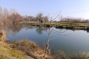 Jezero Kupatilo u selu Voganj