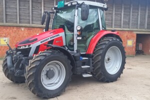 Massey Ferguson 5S.115