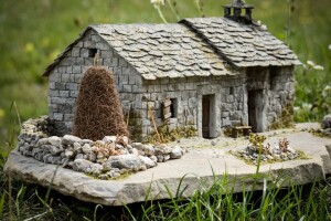 Replike kamenih kućica Dalmatinske zagore