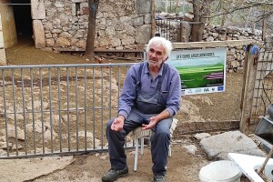 Medvjed pokupio jarca iz staje Milana Kneževića