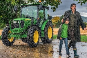 Traktor John Deere 5E