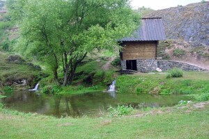 Gostilje - vodopadi i vodenice potočare