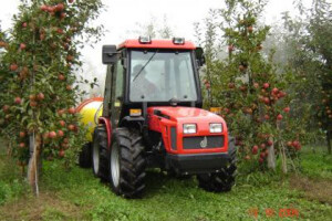 Traktor Agromehanika AGT 850/860 T