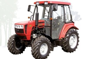 Traktor Belarus 600