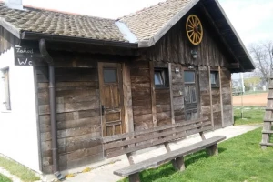 Acin salaš u Tordincima