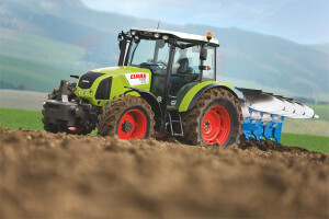 Traktor Claas AXOS
