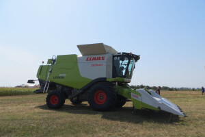Kombajn: CLAAS LEXION 670
