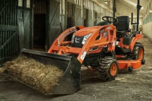 Traktor Kioti CS 2610