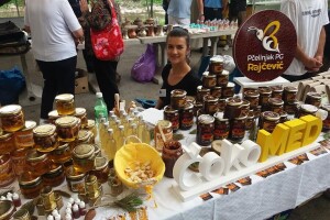 Sajam "Dani maline i meda" Žepče 2019.