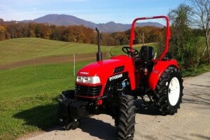 Traktor Impodan DF 504