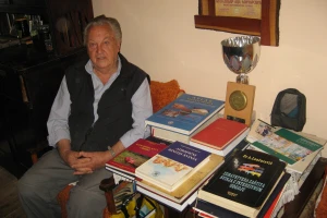 Doktor veterine u desetoj deceniji čuva koze i pravi sir!