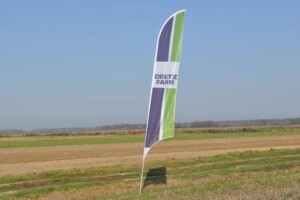 Poljonova i Findri - prezentacija poljoprivredne mehanizacije