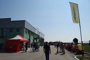 Održana prezentacija traktora Valtra i Väderstad strojeva