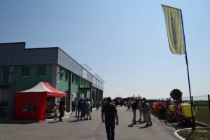 Održana prezentacija traktora Valtra i Väderstad strojeva