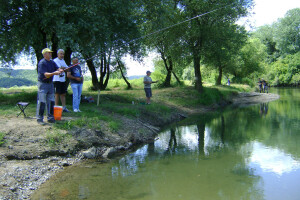 Takmičenje lov ribe udicom na plovak u Kostajnici