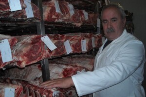 Juneće stareno (odležalo) meso u Jakovu