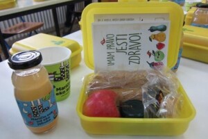 Podijeljeno 200 dječjih eko doručaka