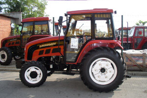 Traktor Foton FT 604