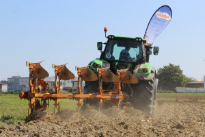 FarmShow 2016 - prezentacije strojeva u radu