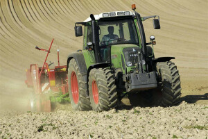 Traktor Fendt 400 Vario