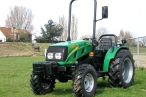 Traktor Ferrari Raptor 30/40