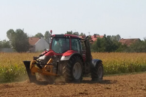 Soil Max Gold Digger za postavljanje drenažnih cijevi