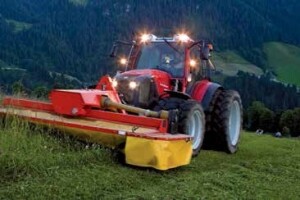 Traktor Lindner Geotrac 74