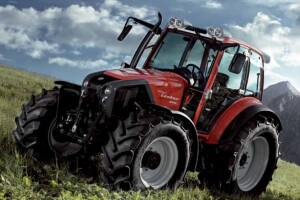 Traktor Lindner Geotrac 84