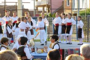 Laktaško ljeto - etno veče "Trn u igri i pjesmi"