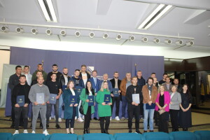 Mladi poljoprivrednici preuzeli rješenja za pokretanje poslovanja