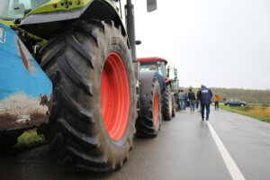 Prosvjed poljoprivrednika Potnjani-Paljevine