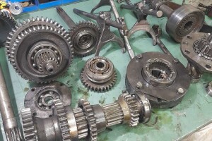 Remont traktora IMT 577