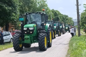 John Deere bal u Čurugu