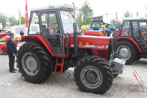 Traktor IMT 577