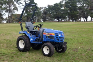 Traktor Iseki TM