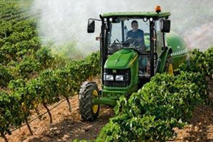 Traktor John Deere 5RN