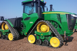 Prezentacija John Deere traktora i kombajna