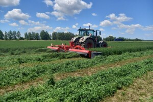 Kompanija KITE doo prikazala u radu SIP mašine specijalizovane za zelenu liniju