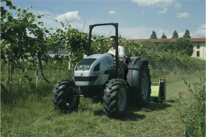 Traktor Lamborghini R1