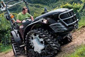 Traktor Antonio Carraro Mach 4