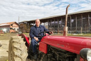 Traktori stari više od tri decenije, novi nisu pristupačni