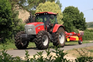Traktor McCormick MTX