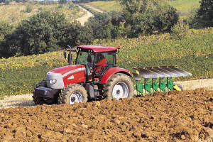 Traktor McCormick XTX