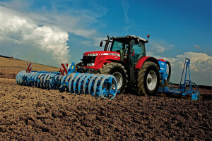 Traktor Massey Ferguson 8600