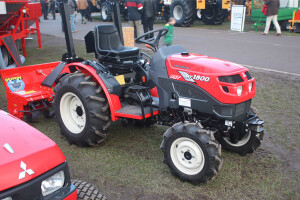 Traktor Mitsubishi MT 1800