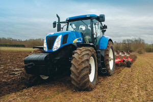 Traktor New Holland T7000